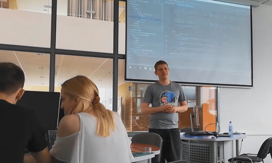 PSI prowadzi zajęcia na Wydziale Matematyki i Informatyki UAM