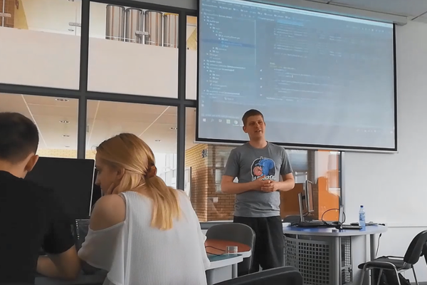 PSI prowadzi zajęcia na Wydziale Matematyki i Informatyki UAM