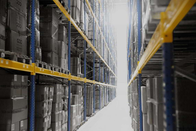 Automatic forklift control system